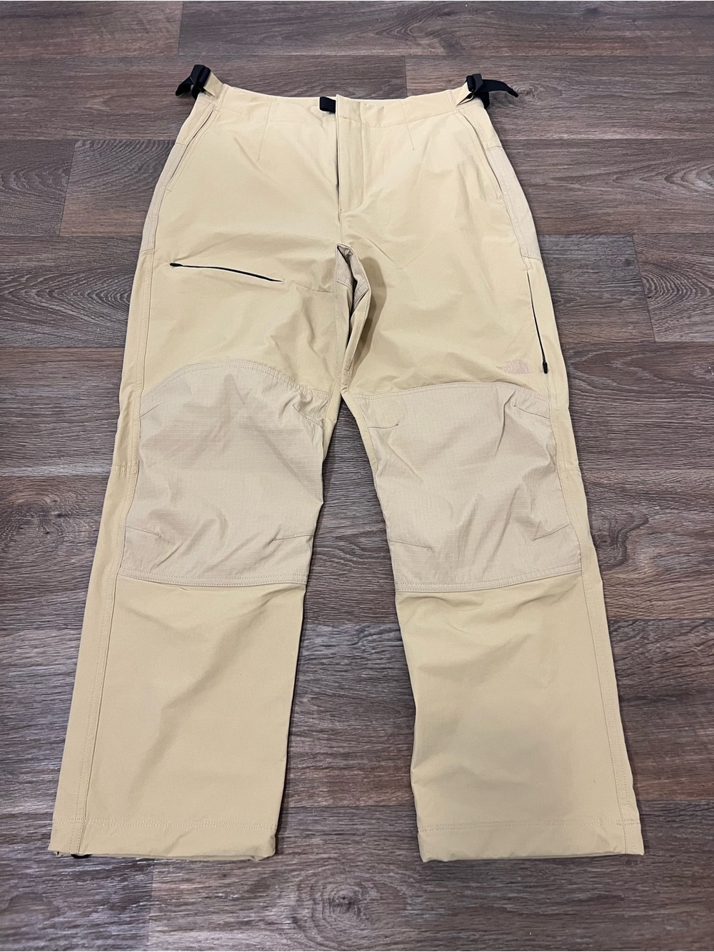 The North Face Women's Khaki/Tan Technical Track Pants/A835